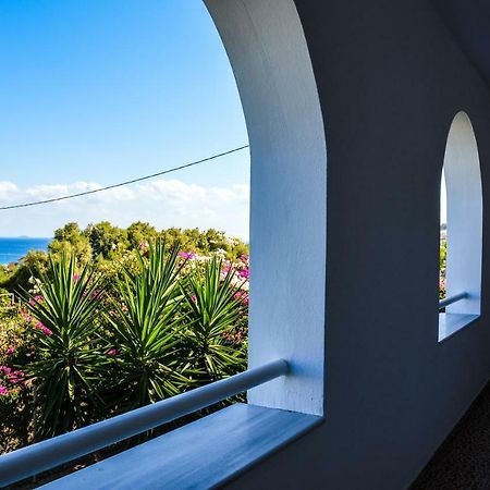 United Blue Resorts - White Sand Karteros Exteriér fotografie